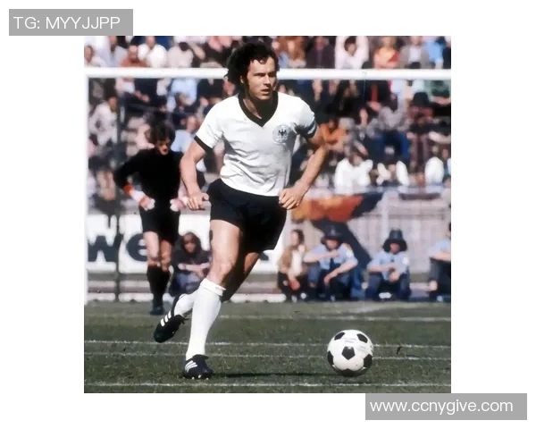 永远铭刻心中：历代已故足球传奇球员阵容回顾