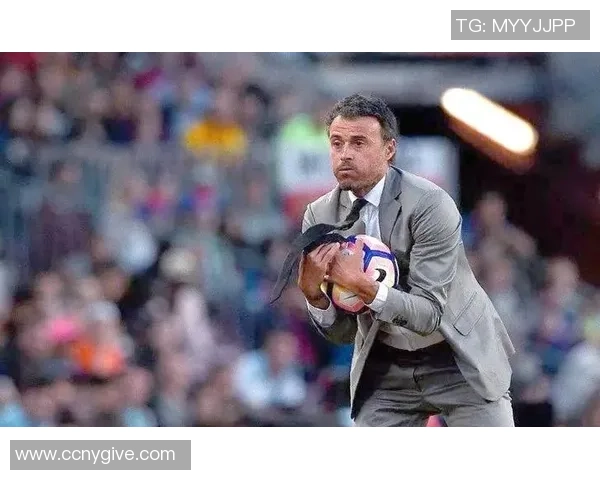 足球球星精彩瞬间合集视频展示与技艺解析，让你更懂球场传奇